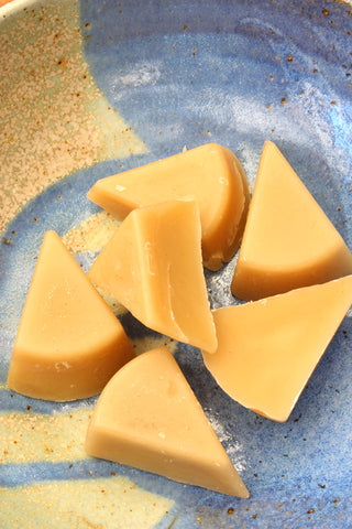 100g Bees Wax Pieces