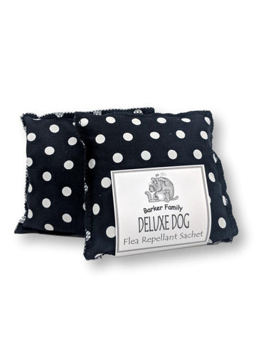 Barker Family Flea Repellant Sachet Set